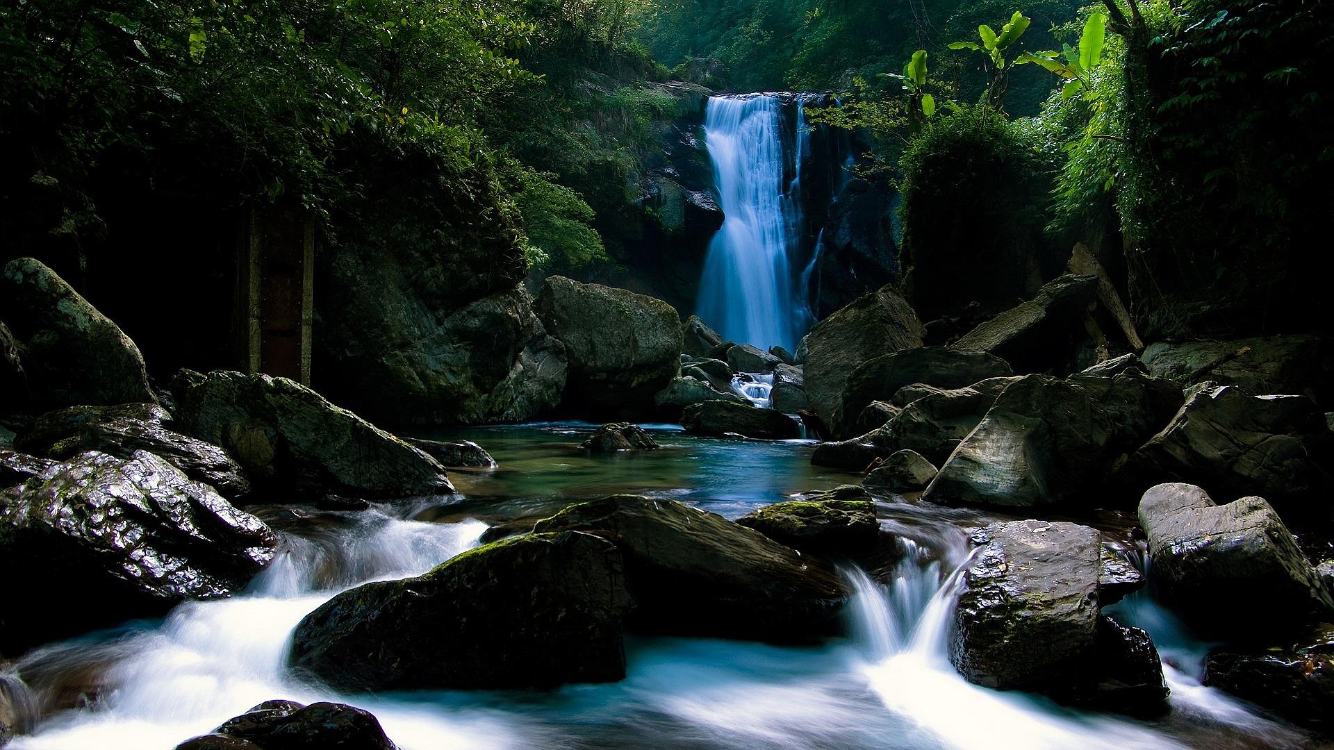 Un flux d'eau permanent