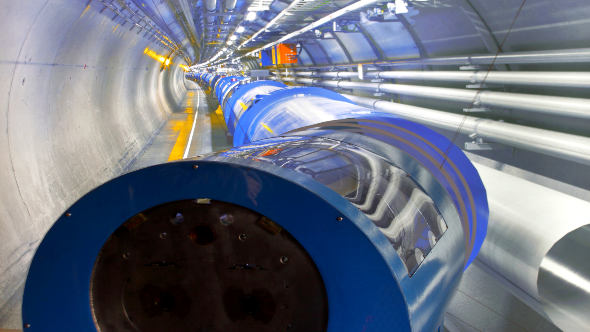 Interior del LHC en Ginebra